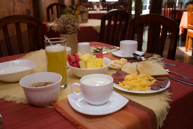 Cruz Loma Hotel.