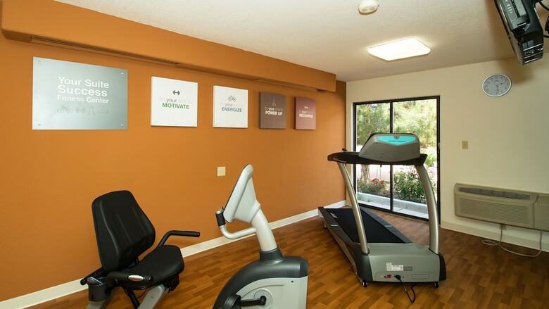 Hotel Sagebrush Inn & Suites