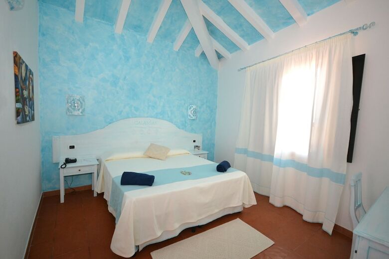 Galanias Hotel & Retreat