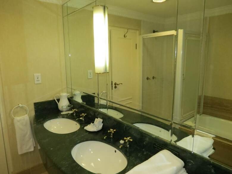 Redlands Hotel