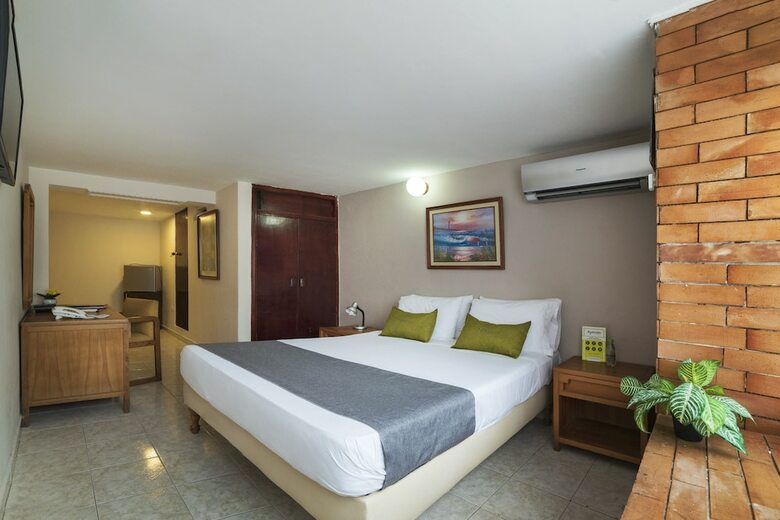 Hotel Ayenda 1303 Virrey 76