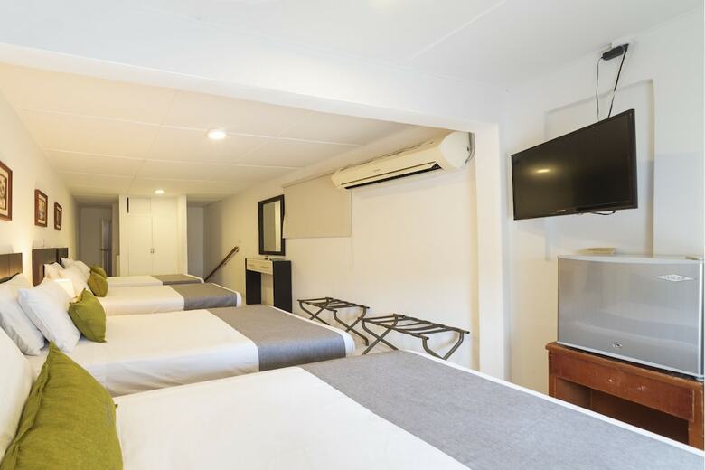 Hotel Ayenda 1303 Virrey 76