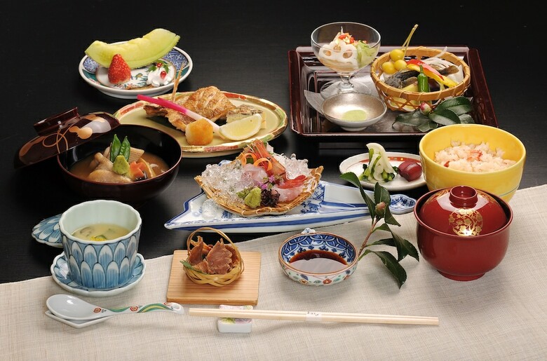 Kanazawa Hakuchoro Hotel Sanraku