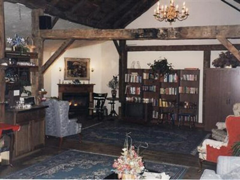 Hotel Sturbridge Country Inn