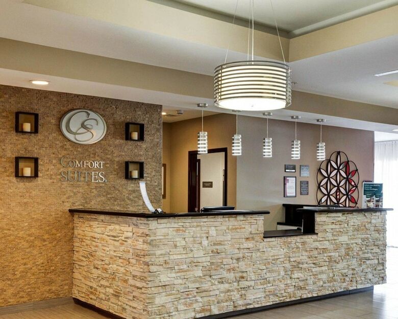 Hotel Comfort Suites