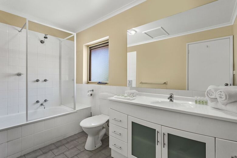Elphin Motel & Serviced Apartments