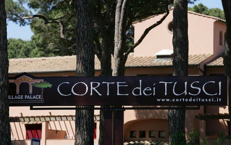 Corte Dei Tusci Village Palace Hotel