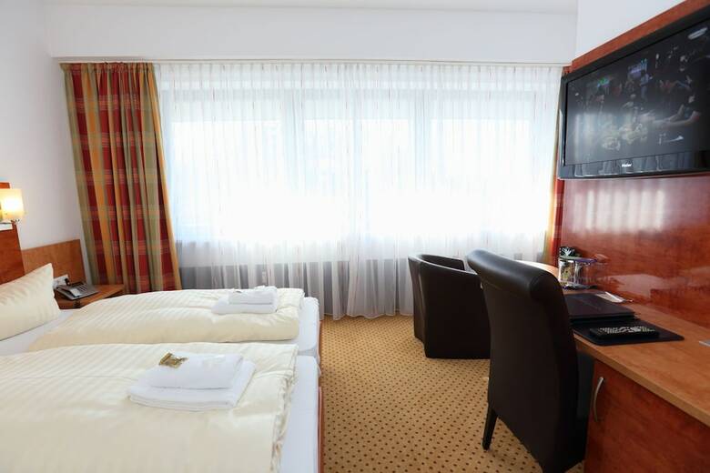 Caf� & Hotel Am Holzhafen