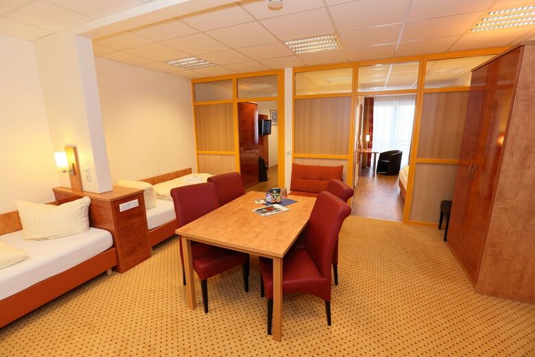 Caf� & Hotel Am Holzhafen