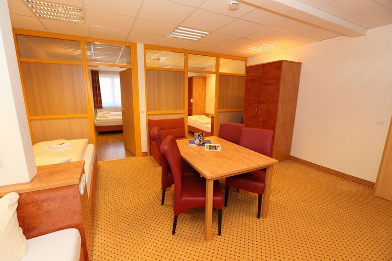 Caf� & Hotel Am Holzhafen
