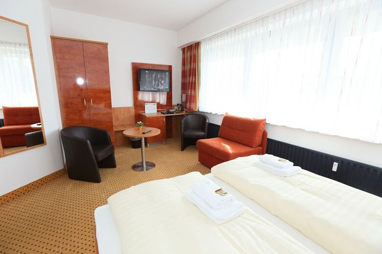 Caf� & Hotel Am Holzhafen