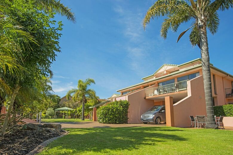Tuscany Apartments