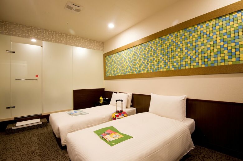 Ximen Holiday Fun Hotel