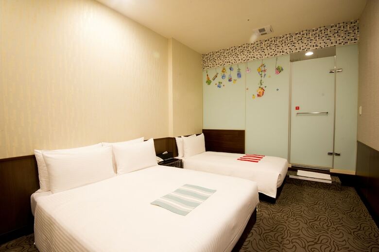 Ximen Holiday Fun Hotel