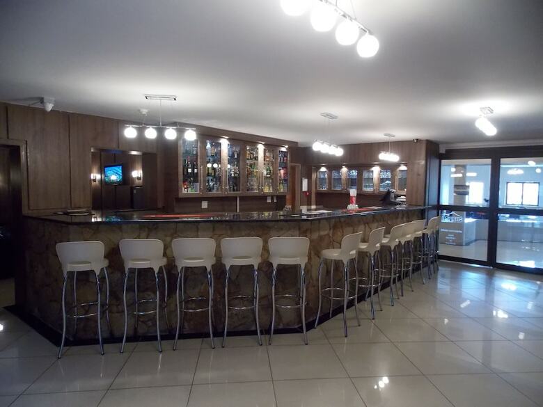 Sierra Square Hotel