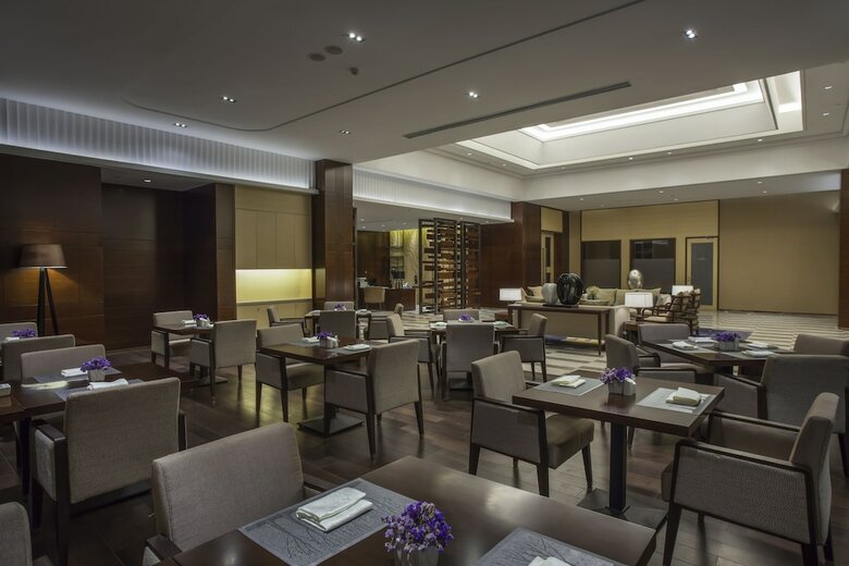 Hotel Holiday Inn Qingdao Expo