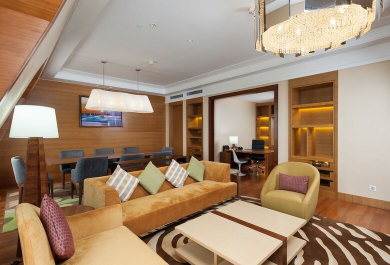 Hotel Holiday Inn Qingdao Expo
