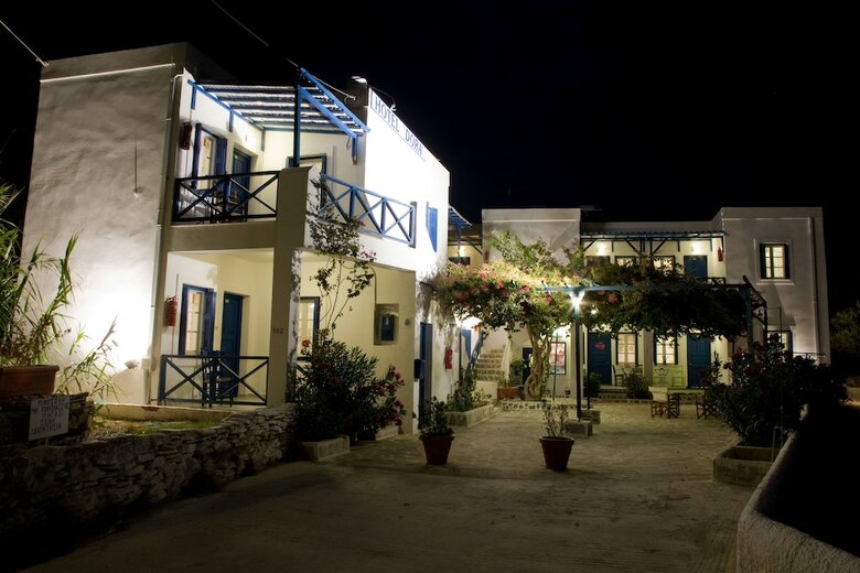 Aparthotel Dora's Studios And Apartments