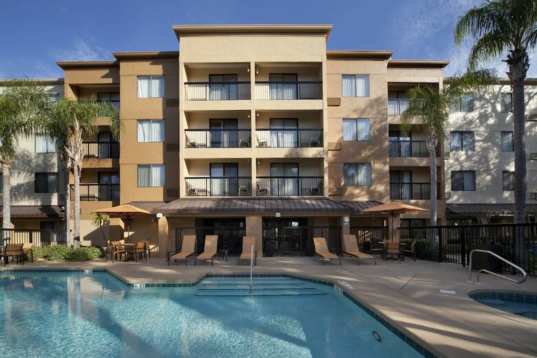 Hotel Courtyard By Marriott Orlando East/ucf Area