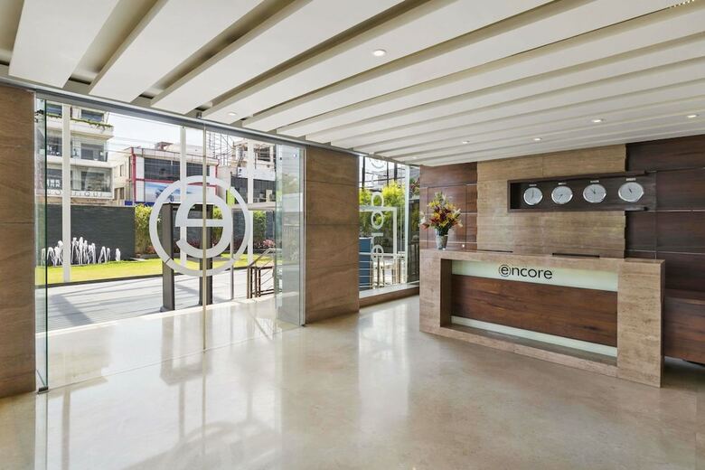 Hotel Ramada Encore By Wyndham Bangalore Domlur