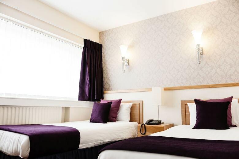 The Southcrest Manor Hotel
