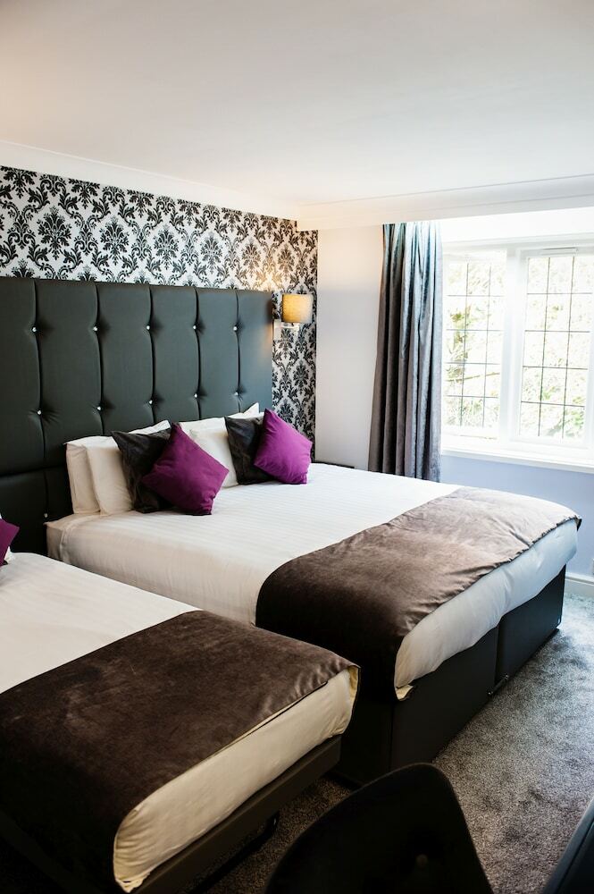 The Southcrest Manor Hotel