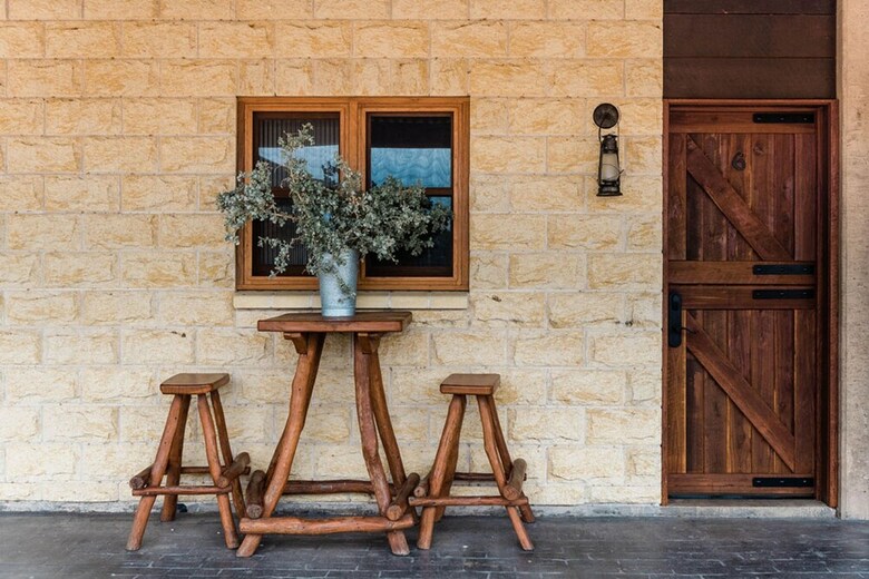 Posada Saltbush Retreat