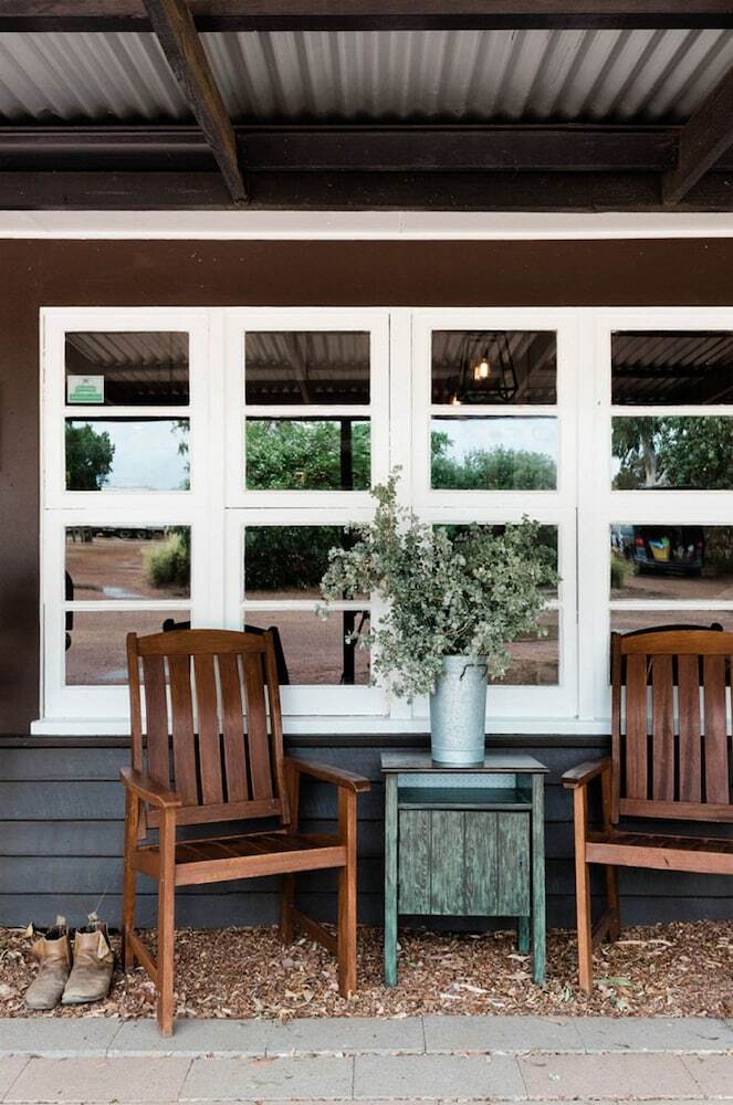 Posada Saltbush Retreat