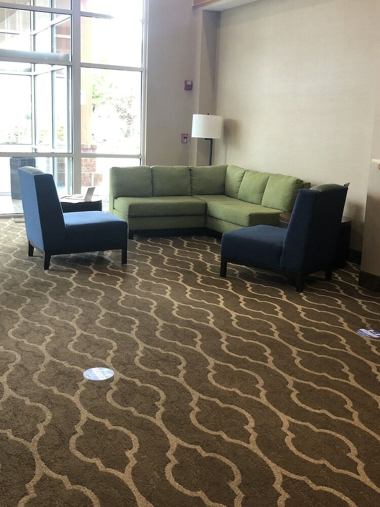 Hotel Comfort Suites Salem