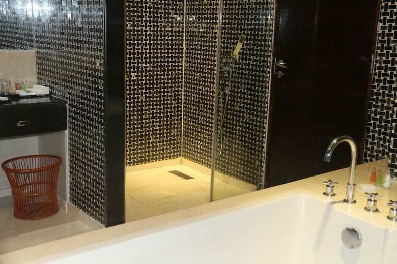 Hotel Ramada By Wyndham Alleppey