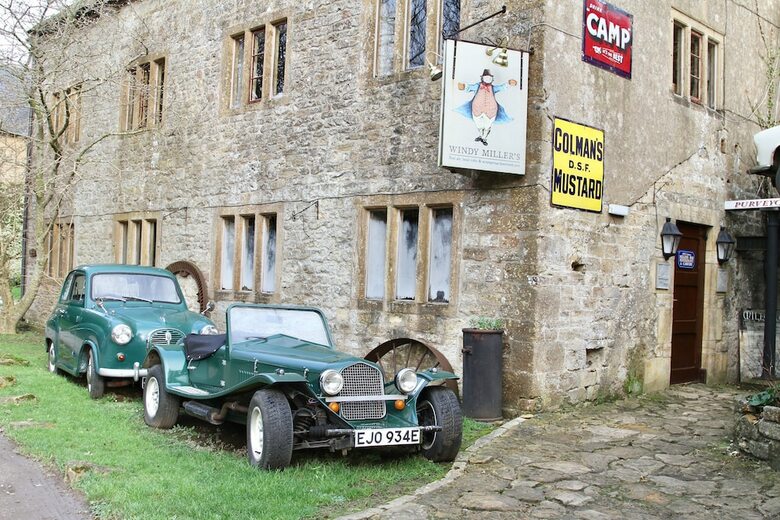 Haselbury Mill Hotel And Restaurant