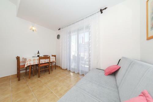 Apartments Vedrana