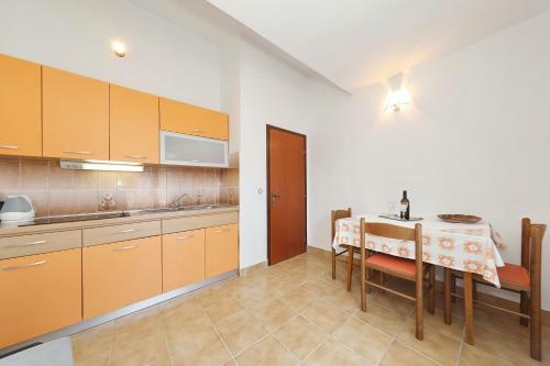 Apartments Vedrana