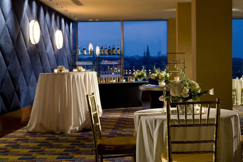 Hotel Key Bridge Marriott