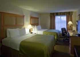 Hotel Comfort Inn & Suites
