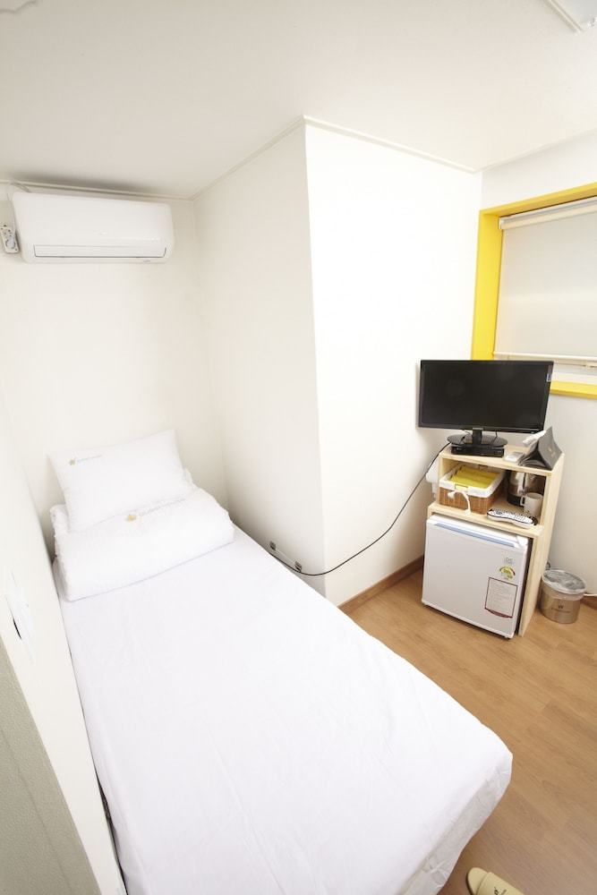 Hotel 24guesthouse Seoul Station