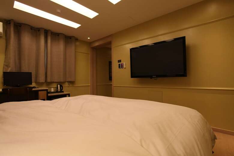 Lin Hotel