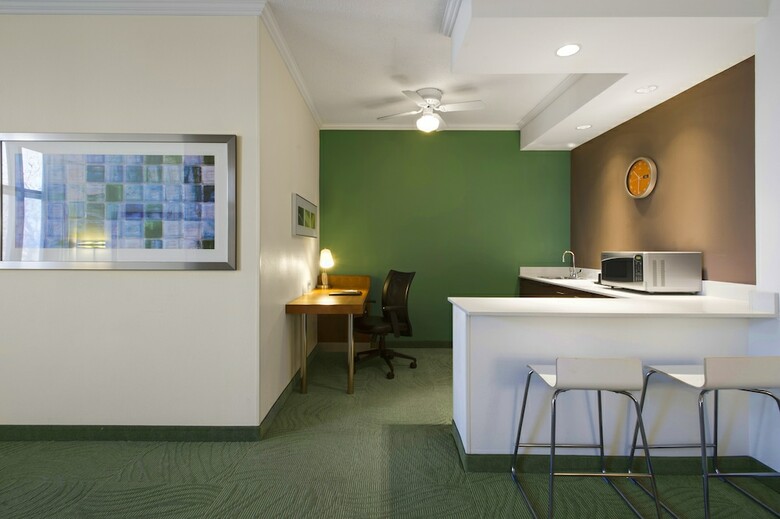 Hotel Springhill Suites By Marriott Lawrence