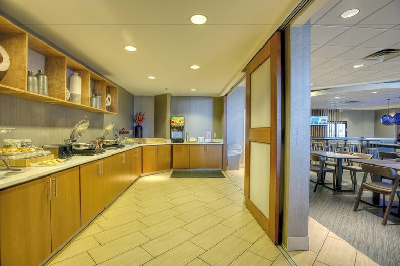 Hotel Springhill Suites By Marriott Lawrence