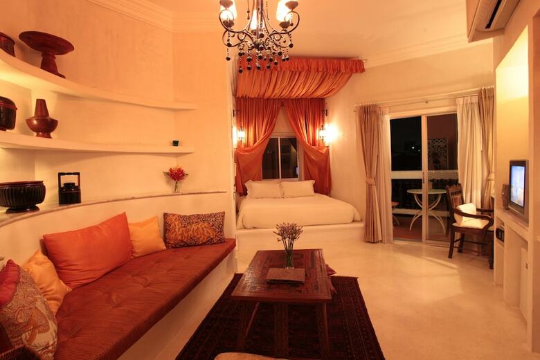 Posada At Niman Conceptual Home