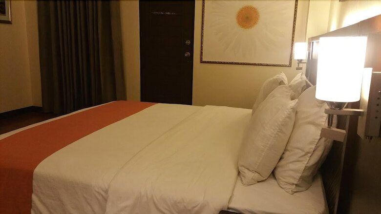 Hotel Esse Davao