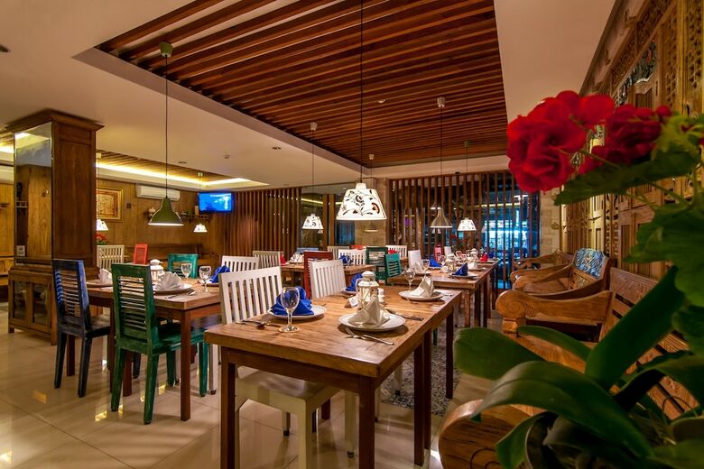 Hotel The Rhadana Kuta Bali