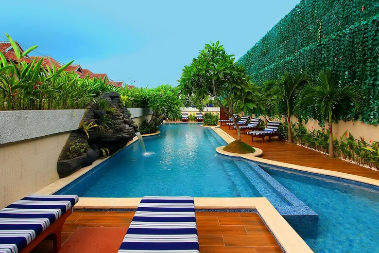 Hotel The Rhadana Kuta Bali