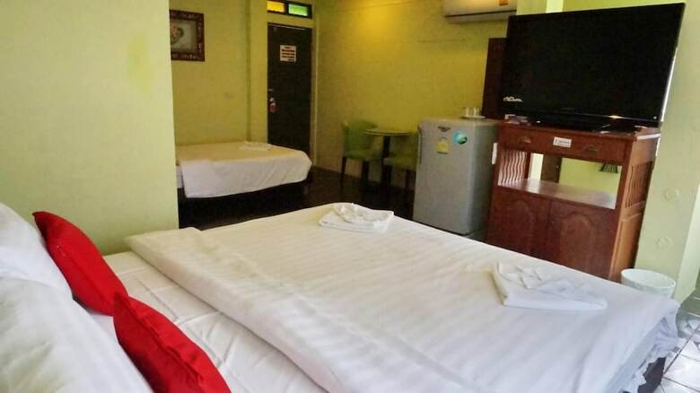 Hotel Baan Kluaymai Guesthouse