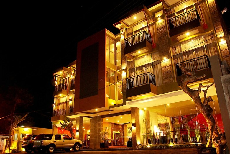 Eclipse Hotel