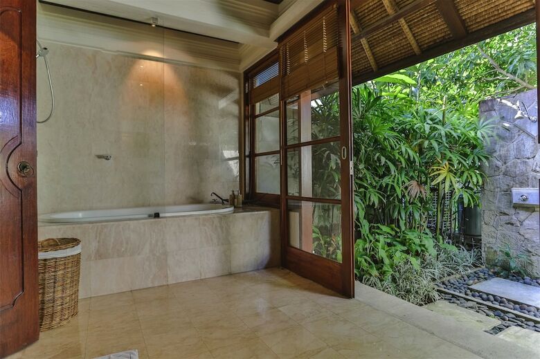 Jimbaran Beach Villas By Nakula