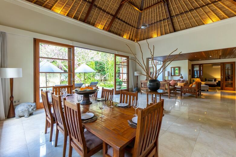 Jimbaran Beach Villas By Nakula