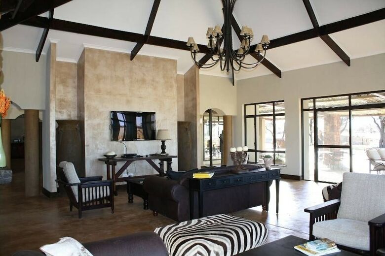 Posada Otjiwa Safari Lodge