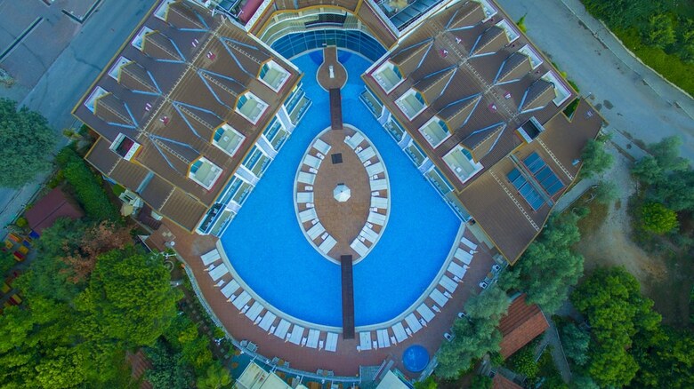 Ocean Blue High Class Hotel