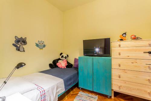 Divna Apartments And Rooms